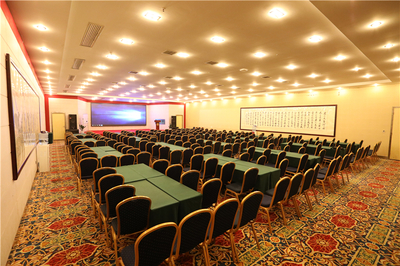 河南德億大酒店 專業承辦展覽展示，打造卓越商務體驗